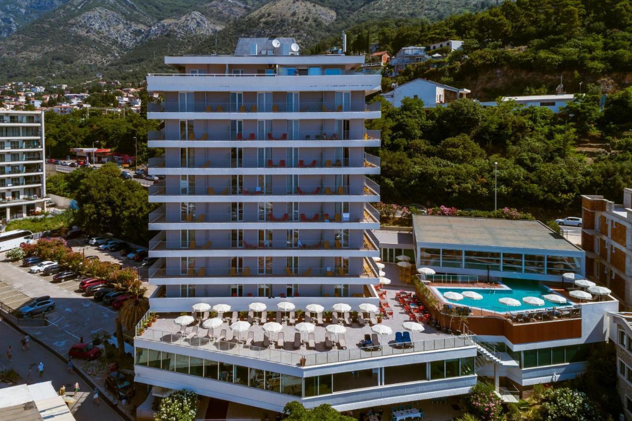 Hotel Sato Sutomore Buitenkant foto